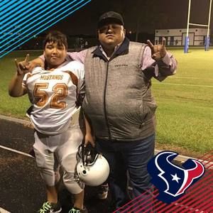 Meet your Posher, Raquelnwillie